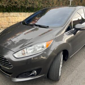 FORD FIESTA TITANIUM AUTOMÁTICO 2015  1.6L
